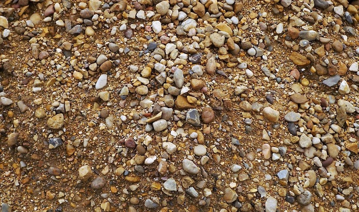 Песчано-гравийная смесь: виды, отличительные особенности и область применения стройматериала
